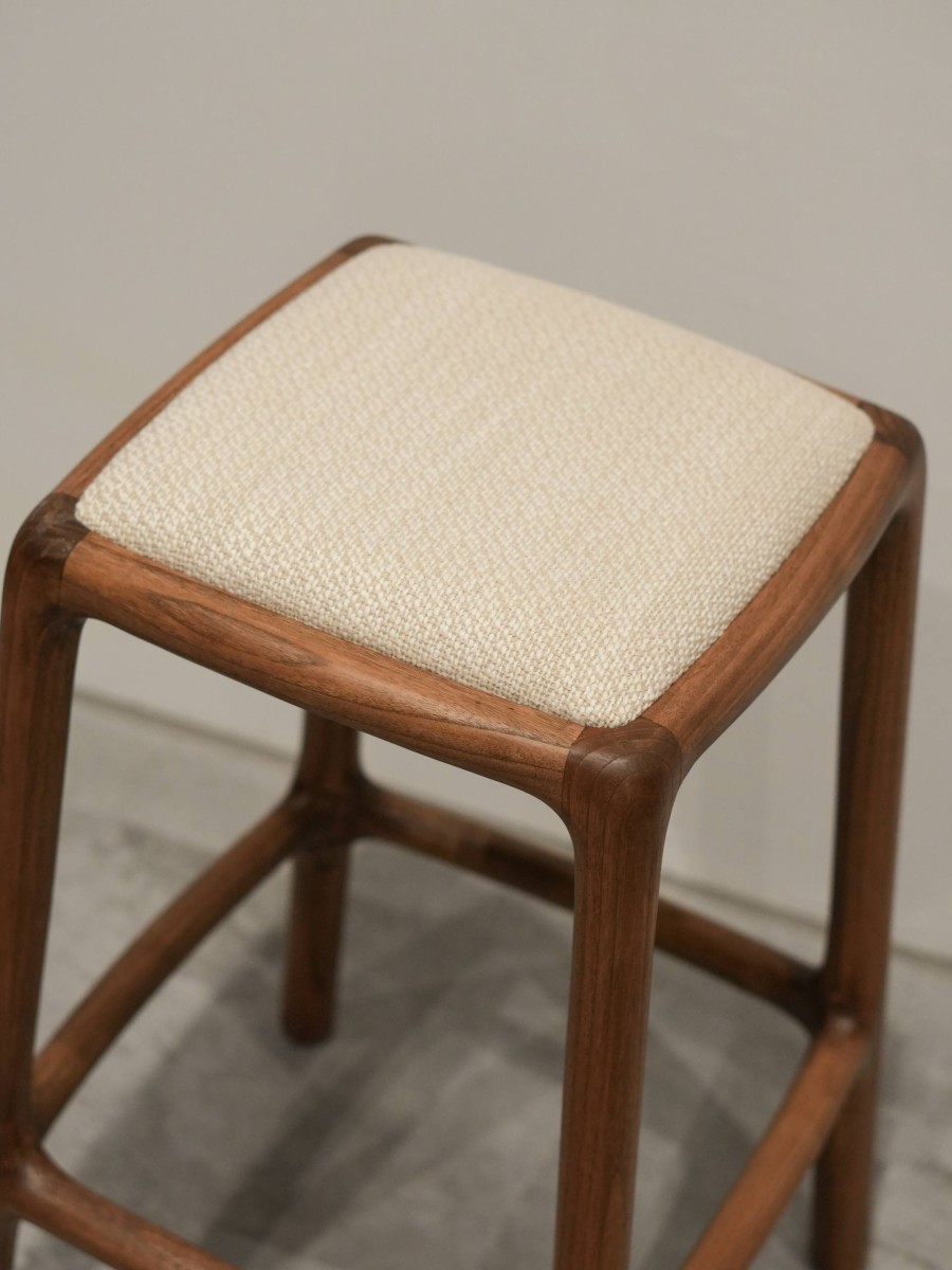 KOBU BARSTOOL