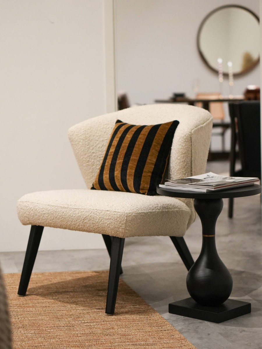 ALILA LOUNGE CHAIR