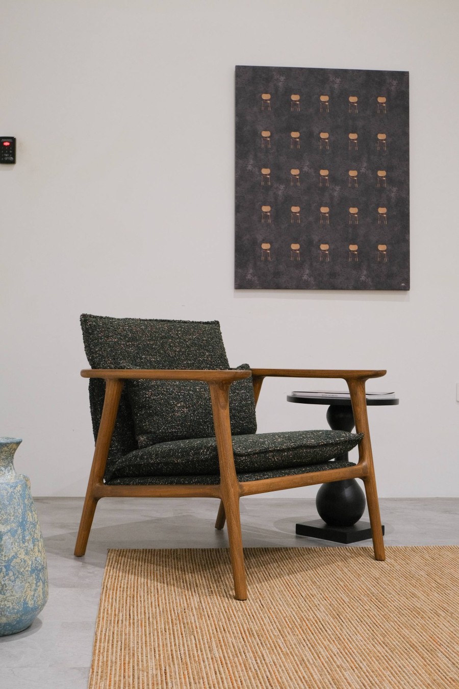 CASCADE LOUNGE CHAIR