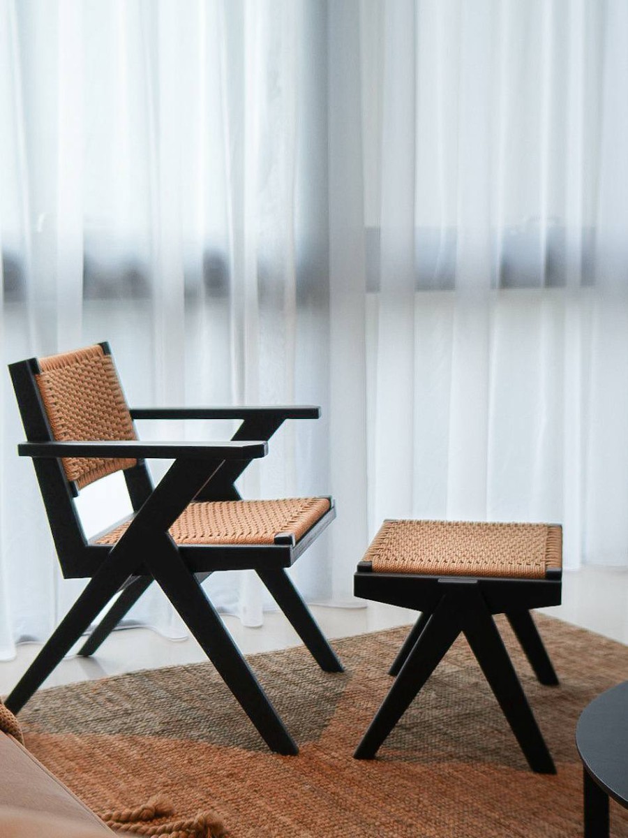 JOOT LOUNGE CHAIR