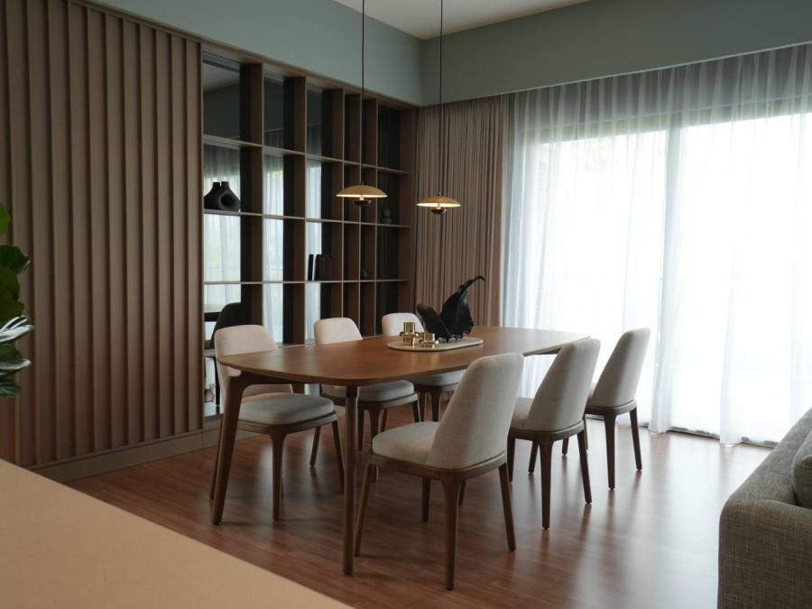 HERMIA DINING CHAIR