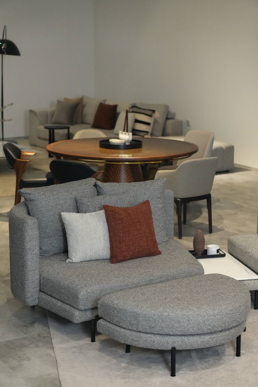 KINA SOFA WITH OTTOMAN
