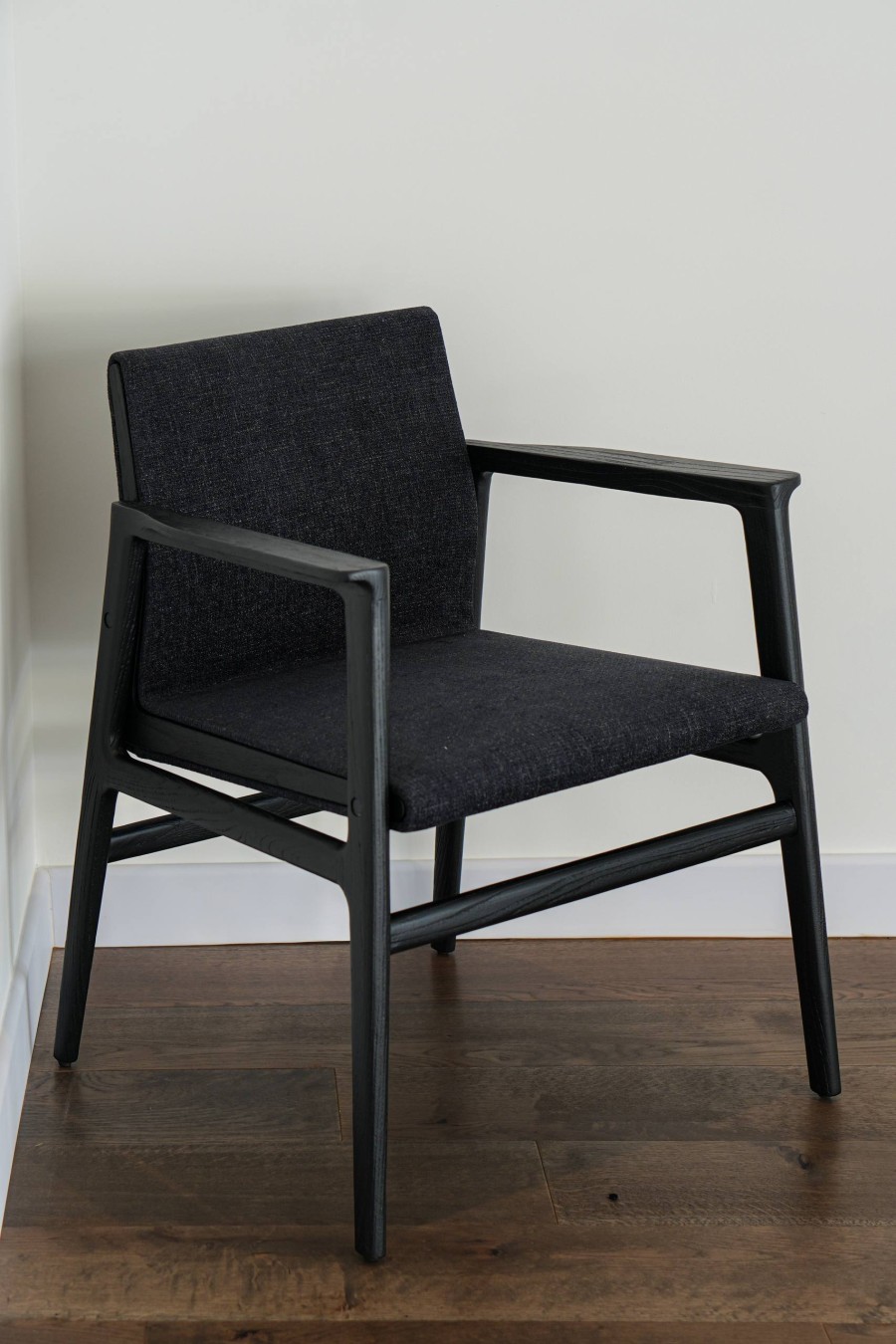 JARDIN ARM DINING CHAIR