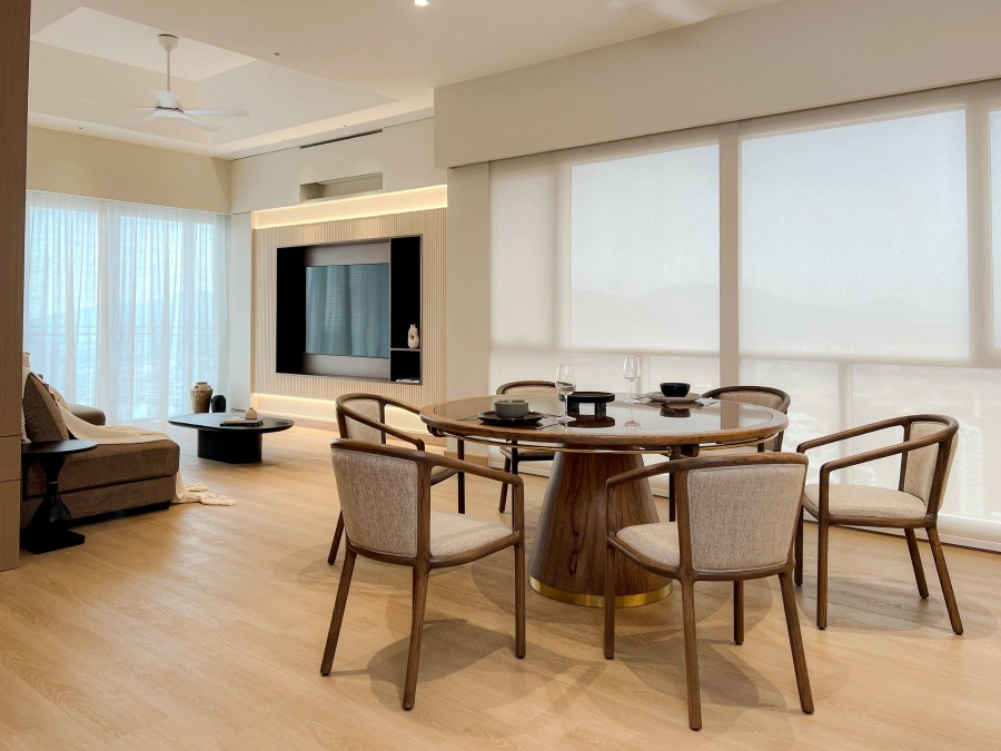 NOBU DINING CHAIR
