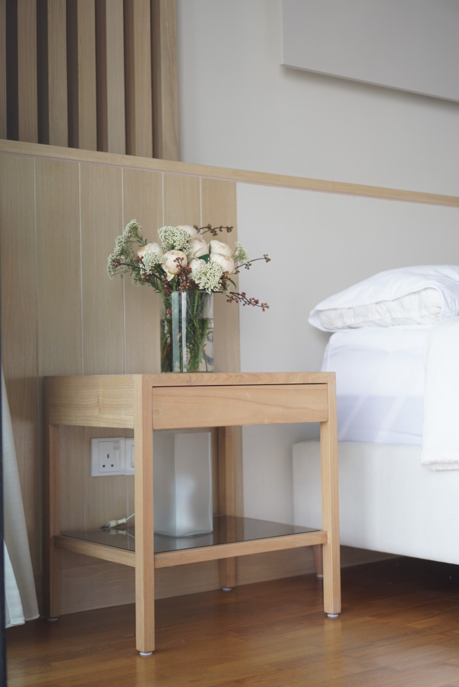 KASH BEDSIDE TABLE