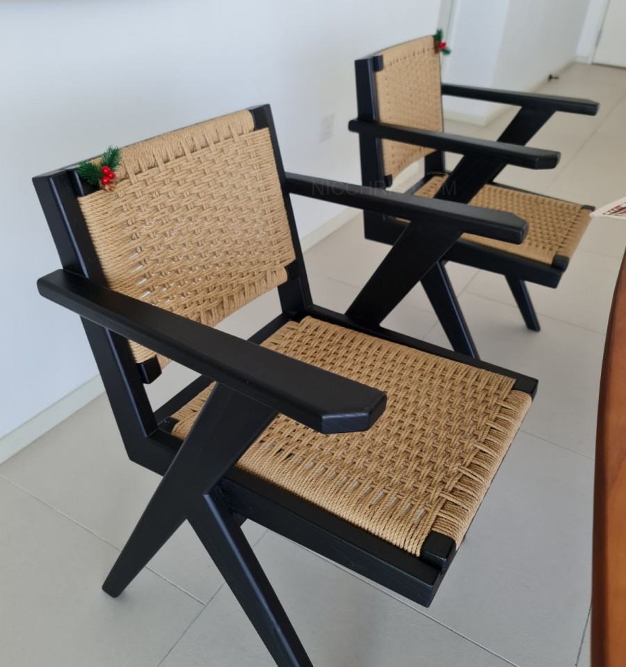 JOOT ARM DINING CHAIR