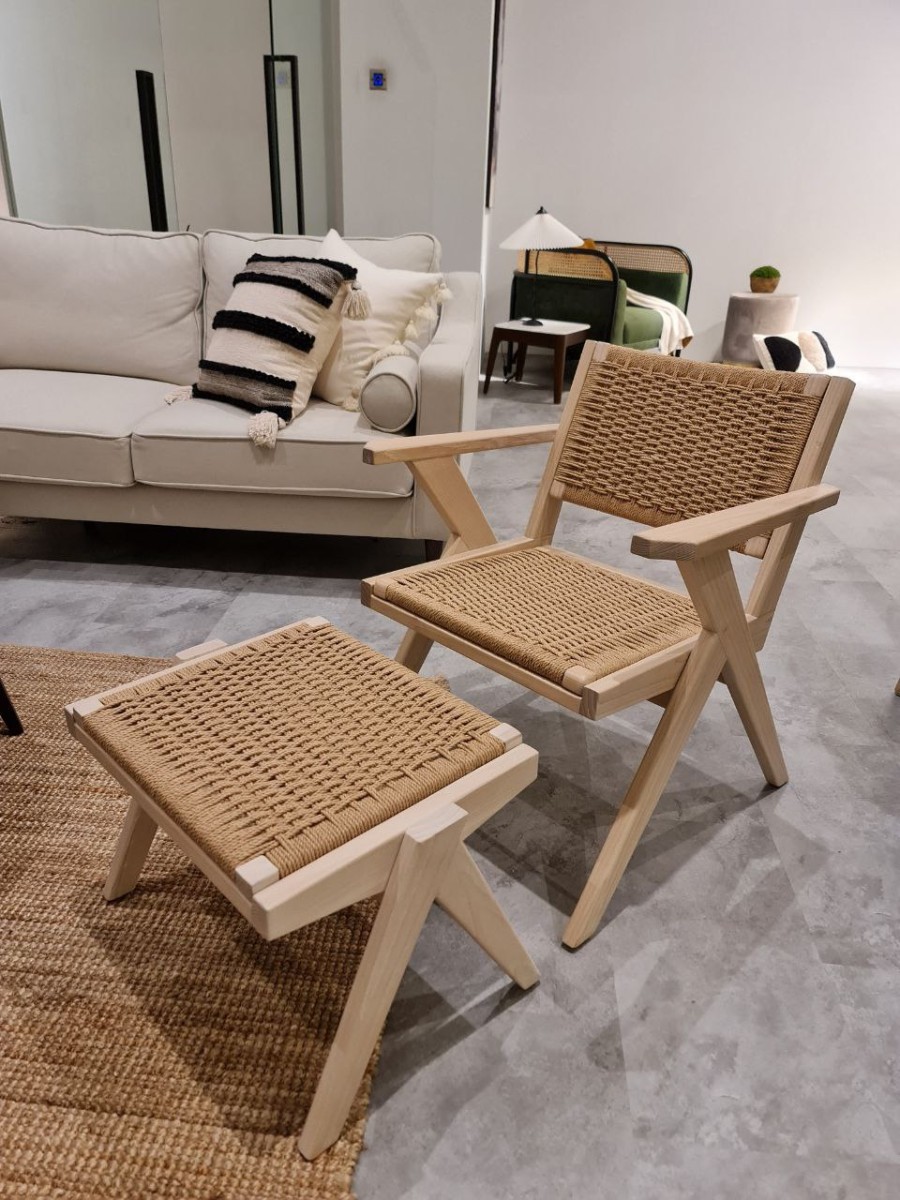 JOOT LOUNGE CHAIR