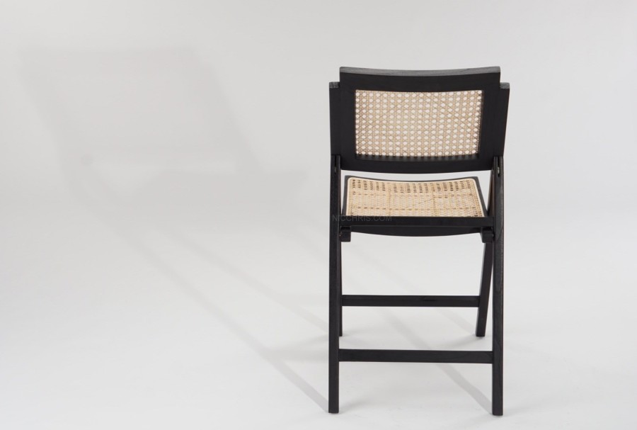 BETIK FOLDABLE CHAIR