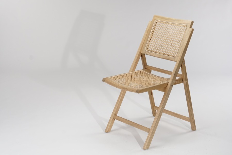 BETIK FOLDABLE CHAIR