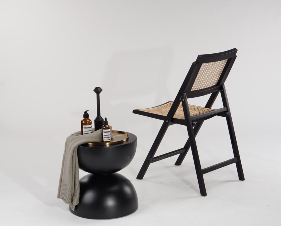 BETIK FOLDABLE CHAIR