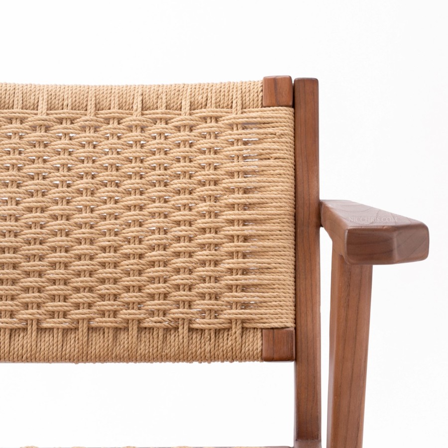 JOOT ARM DINING CHAIR