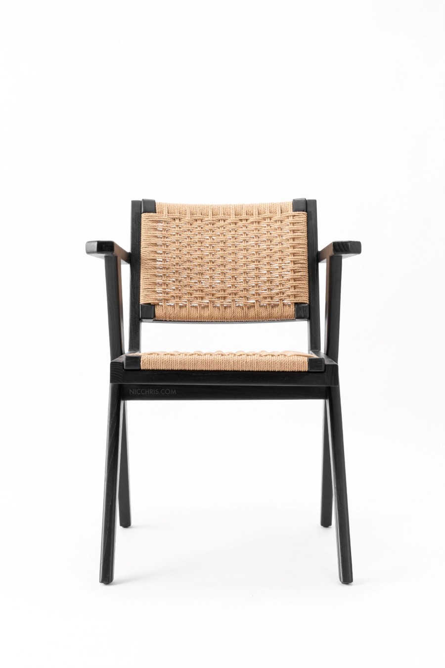 JOOT ARM DINING CHAIR