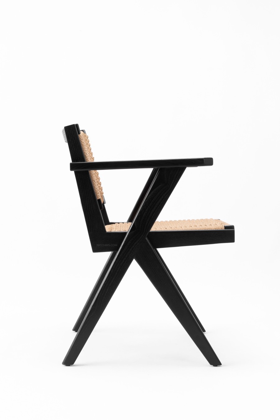 JOOT ARM DINING CHAIR