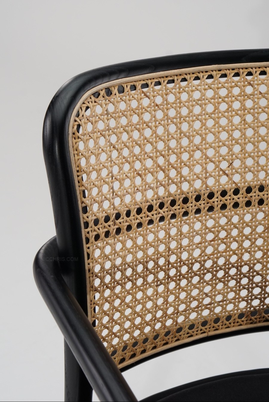 NICO ARM DINING CHAIR