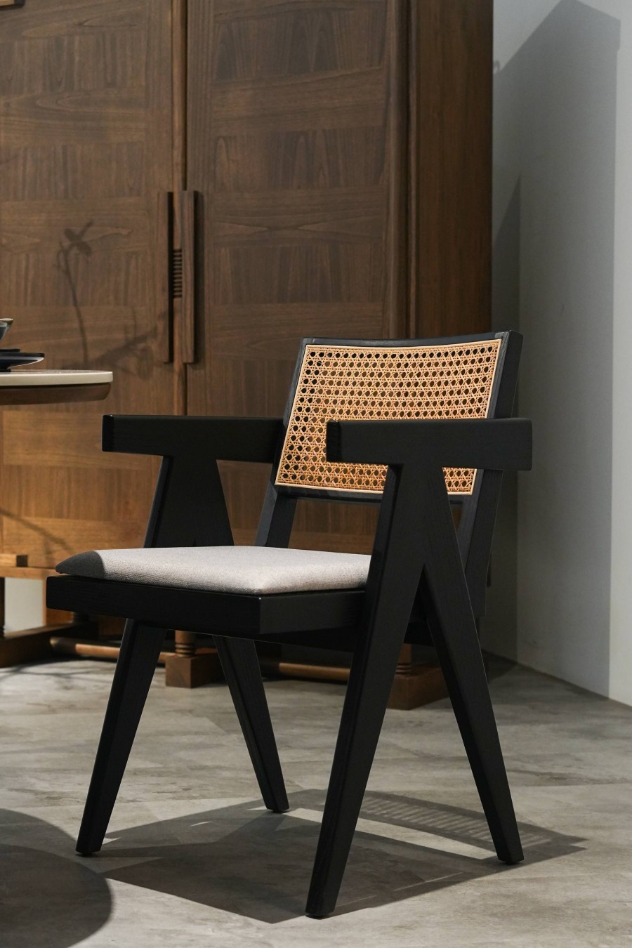 FOREST DINING ARMCHAIR WITH FIXED CUSHION 