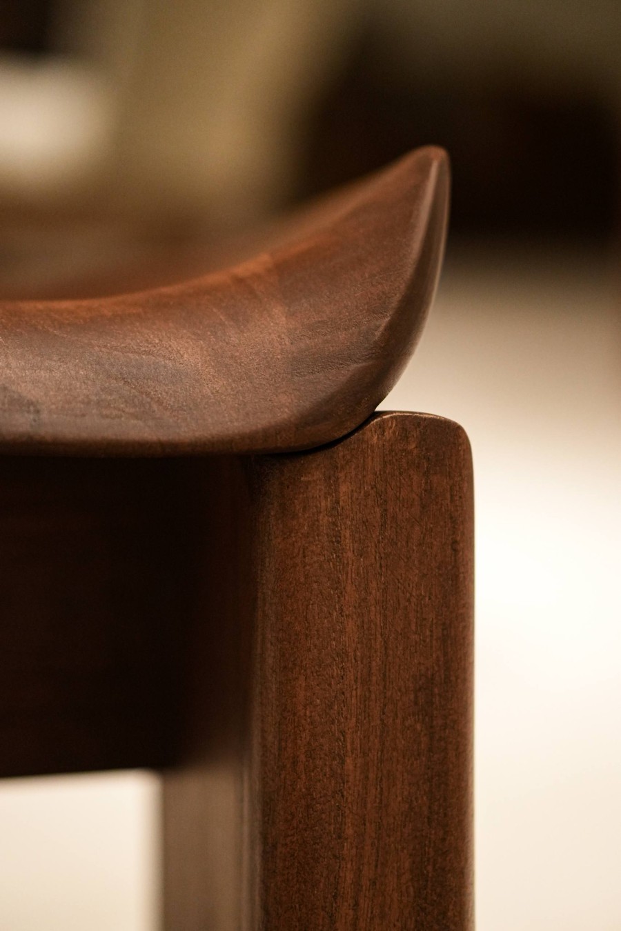 HERMAN LOUNGE CHAIR