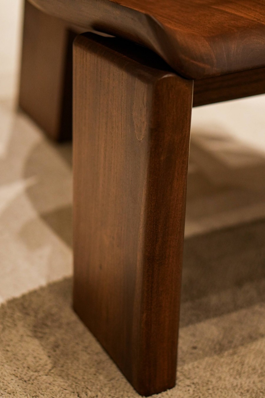HERMAN LOUNGE CHAIR
