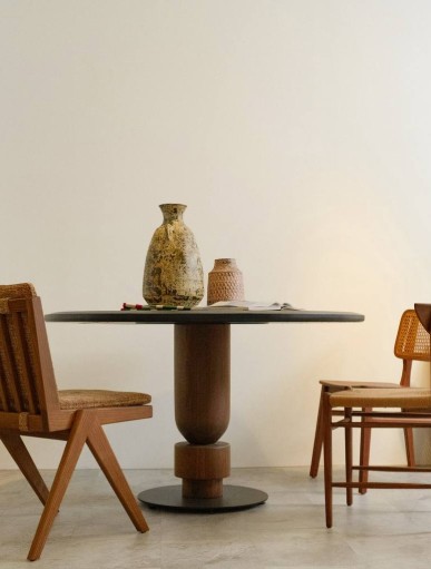 HASU DINING TABLE 