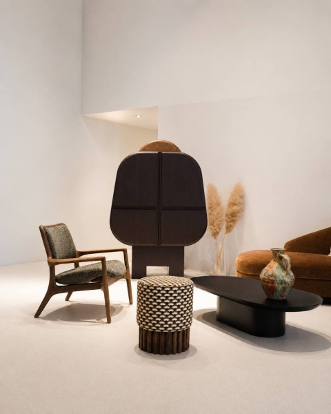 Consoles & Sideboards