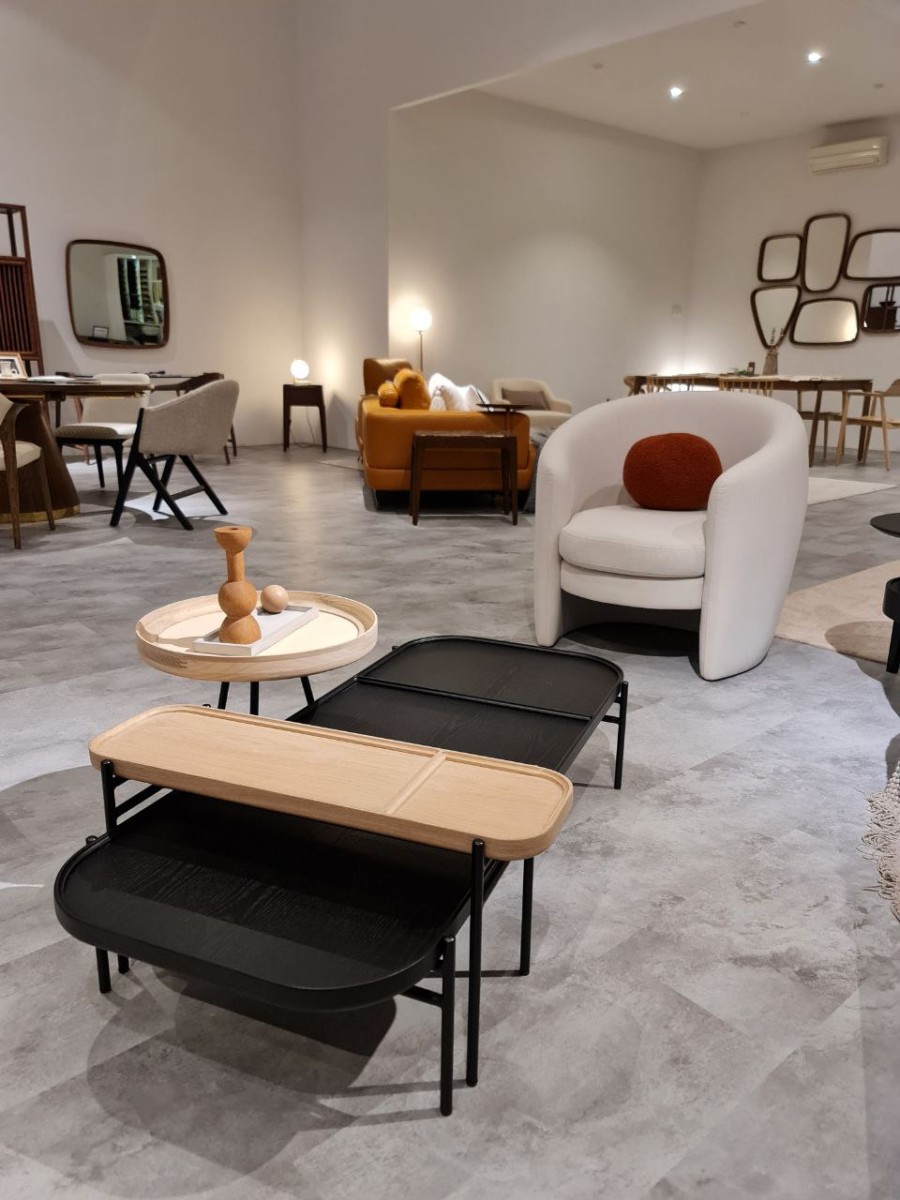 BALLY LOUNGE CHAIR