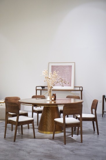 round_table_dining