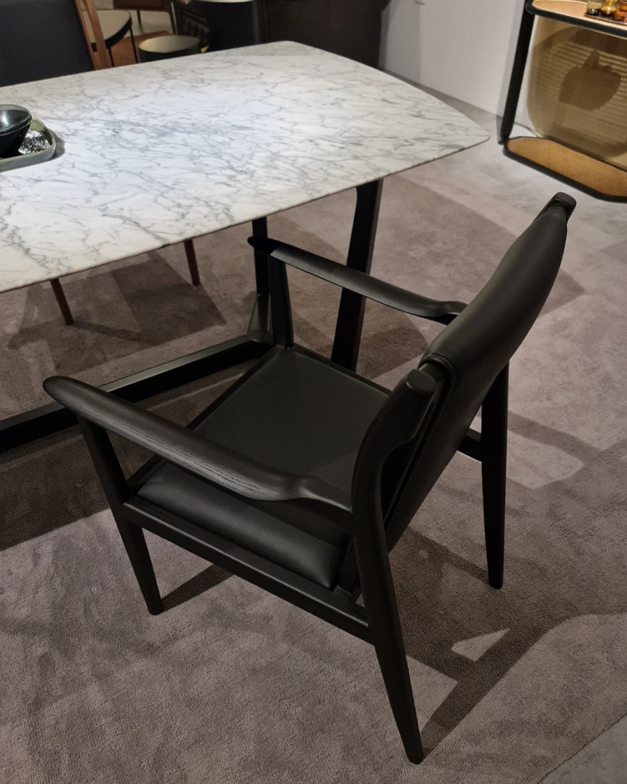 VIN ARM DINING CHAIR
