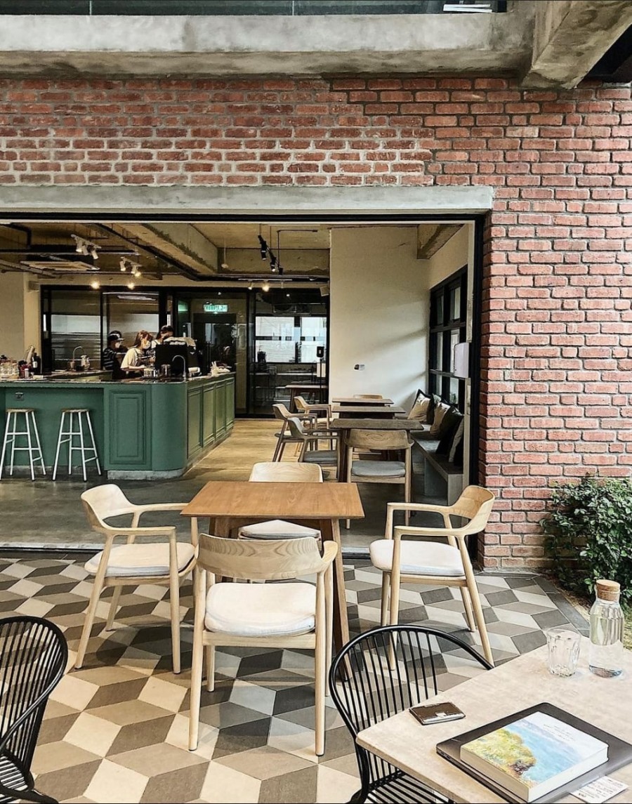 TAKASHI DINING CHAIR