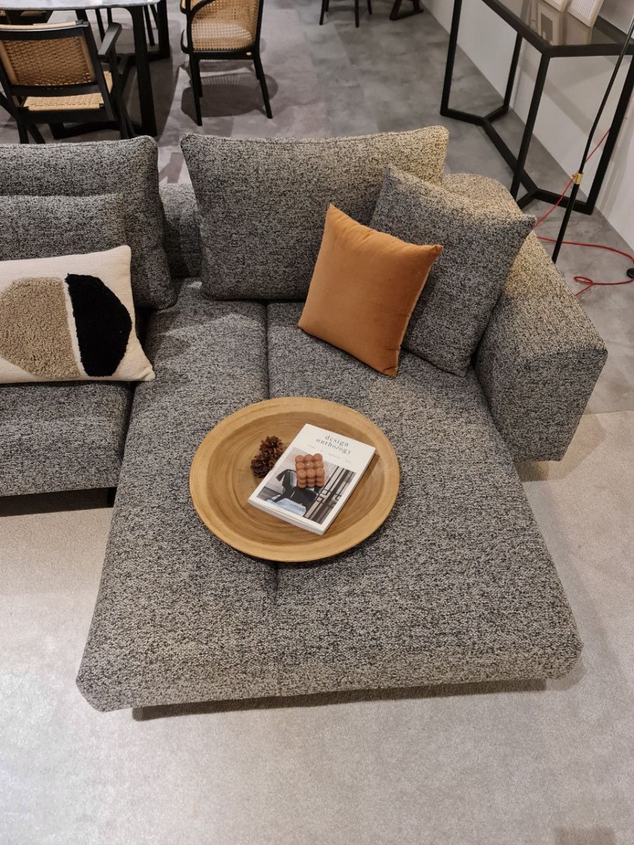 ZOE SOFA