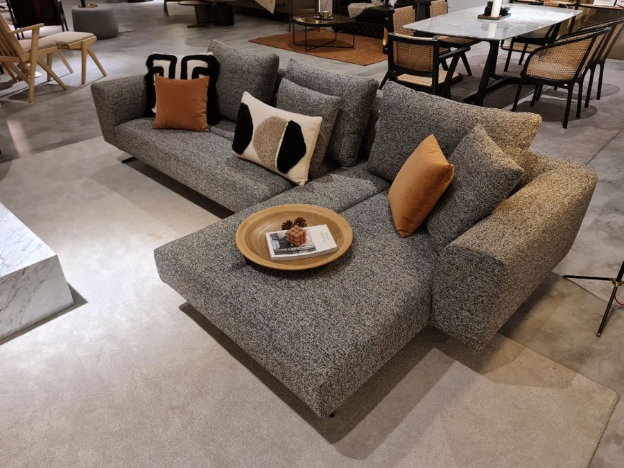 ZOE SOFA