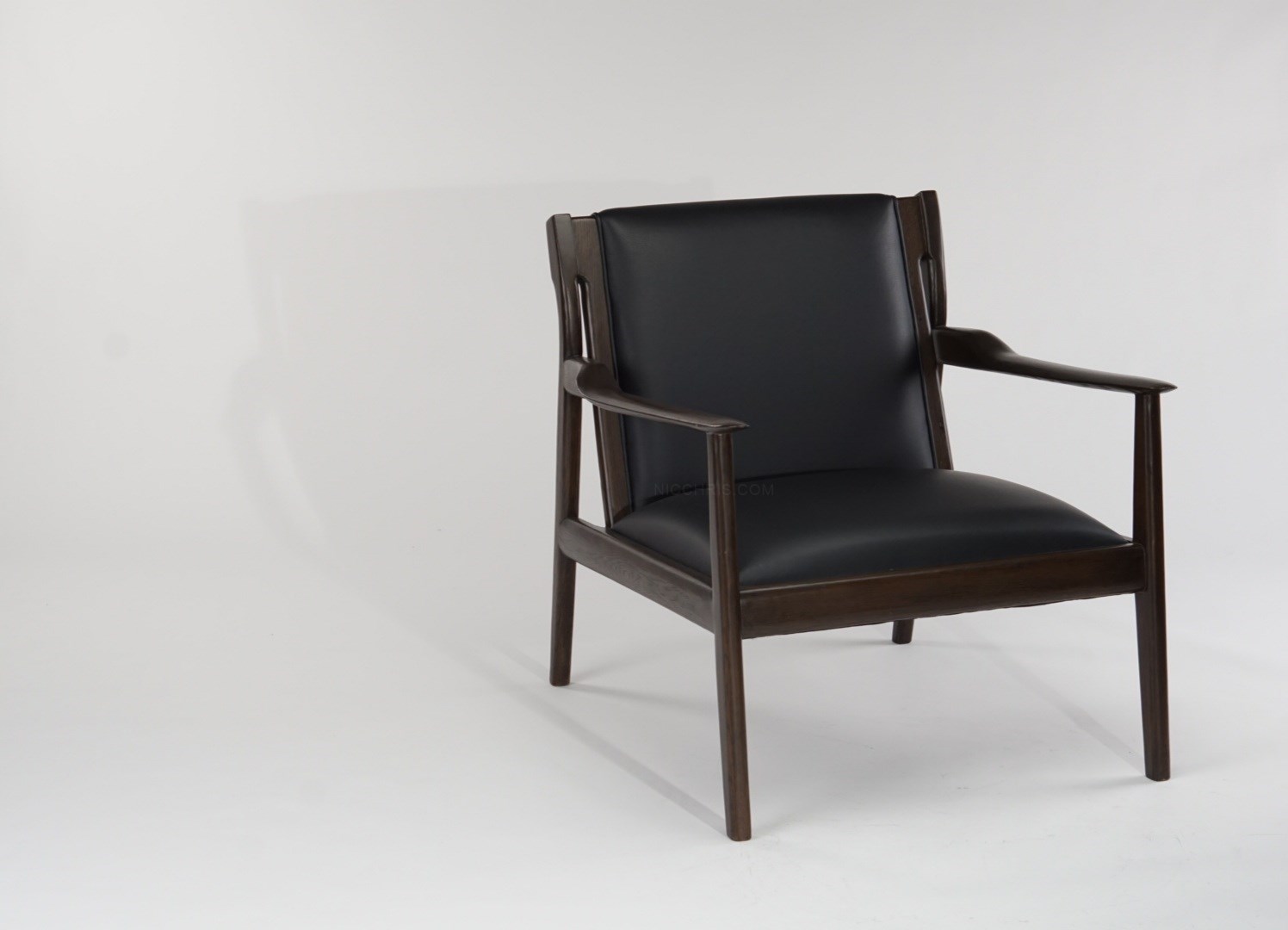 Lounge chair for home - Vin Lounge Chair